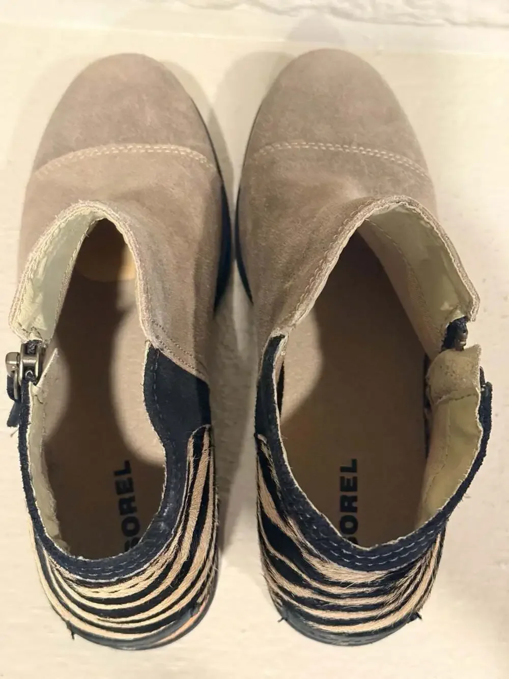 Sorel Major Low Premium Suede and Zebra Print Calf Hair Ankle Booties Sz 5